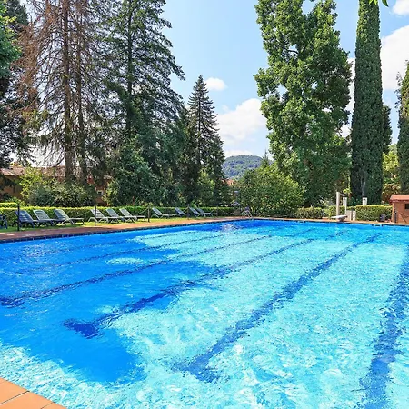 Pretty In A With Pool! - Casa Aurora 펜션